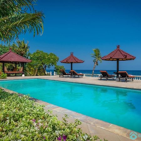 Villa Namaste - Beachfront At Lovina 10P, Pool, Bbq Banjar  Ngoại thất bức ảnh