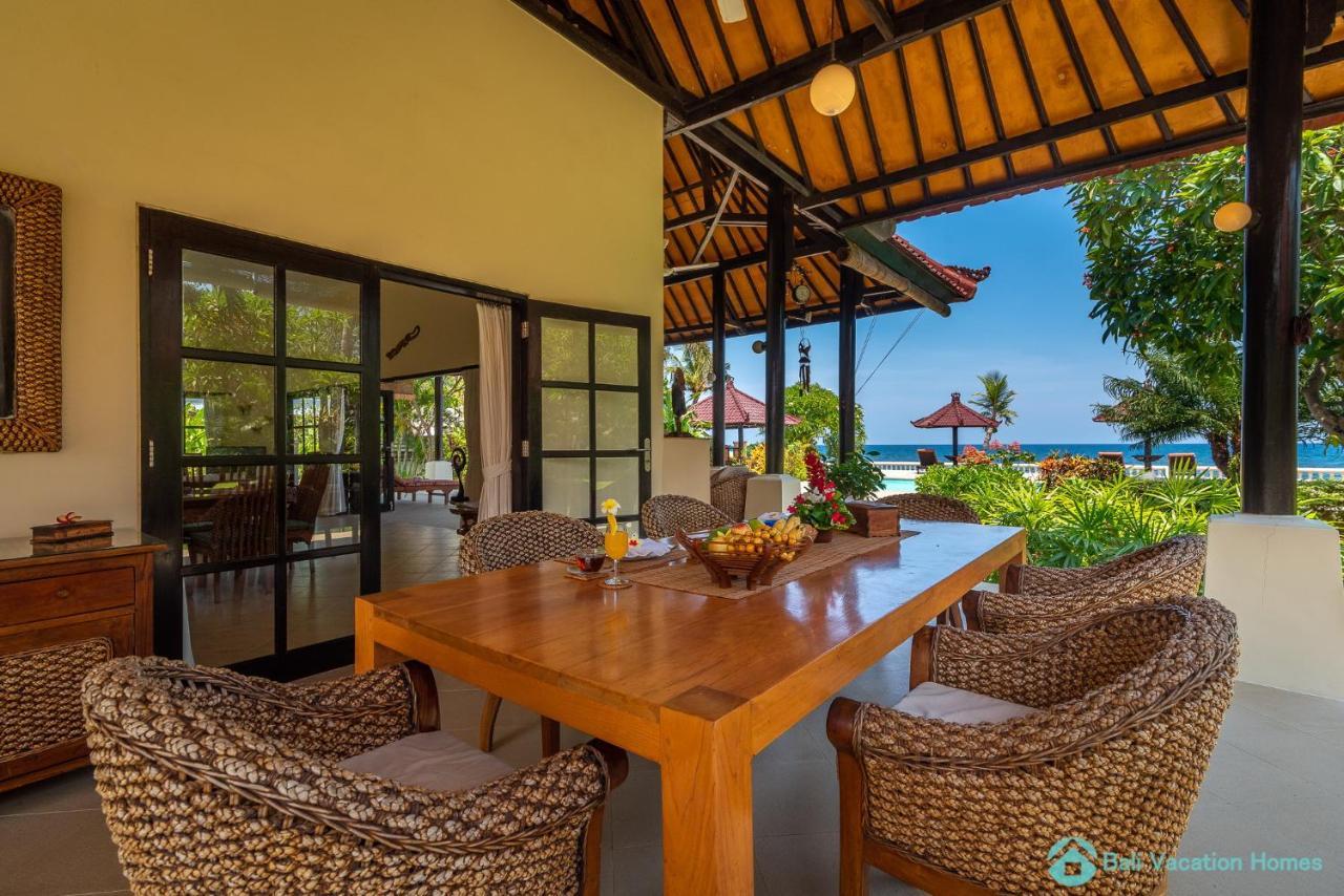 Villa Namaste - Beachfront At Lovina 10P, Pool, Bbq Banjar  Ngoại thất bức ảnh