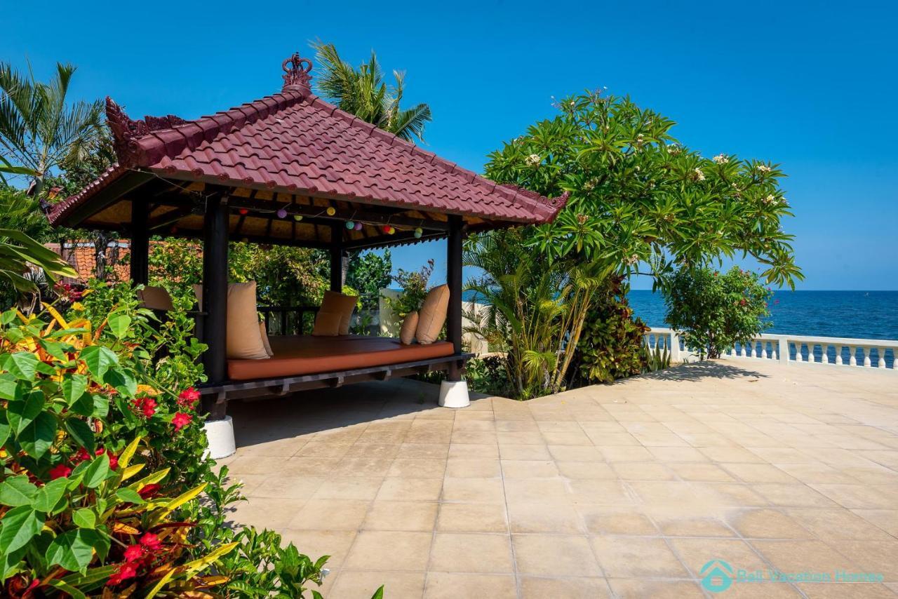 Villa Namaste - Beachfront At Lovina 10P, Pool, Bbq Banjar  Ngoại thất bức ảnh