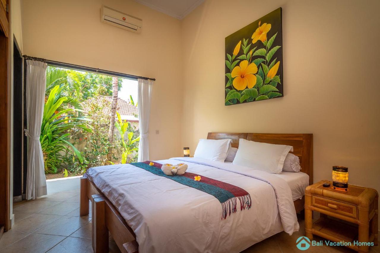 Villa Namaste - Beachfront At Lovina 10P, Pool, Bbq Banjar  Ngoại thất bức ảnh