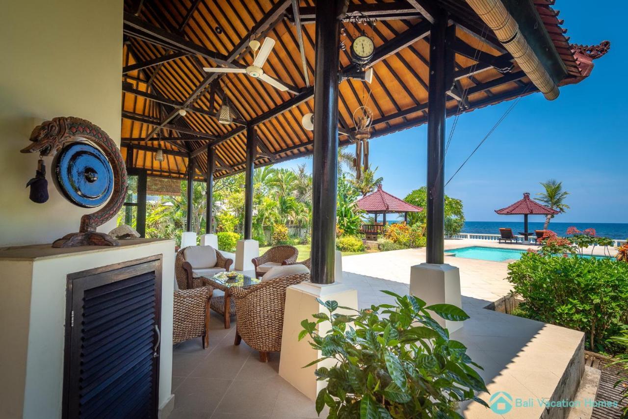 Villa Namaste - Beachfront At Lovina 10P, Pool, Bbq Banjar  Ngoại thất bức ảnh