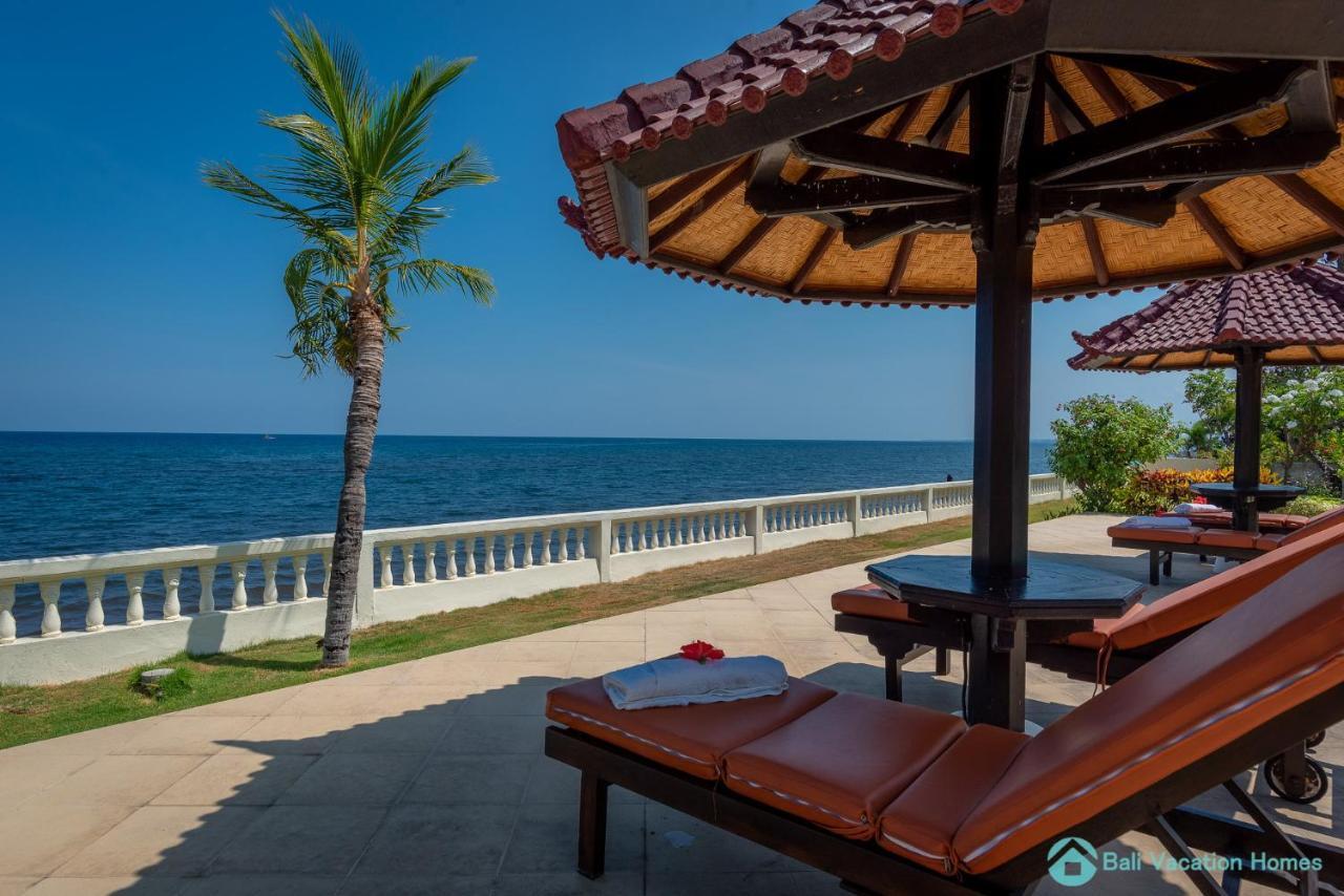 Villa Namaste - Beachfront At Lovina 10P, Pool, Bbq Banjar  Ngoại thất bức ảnh