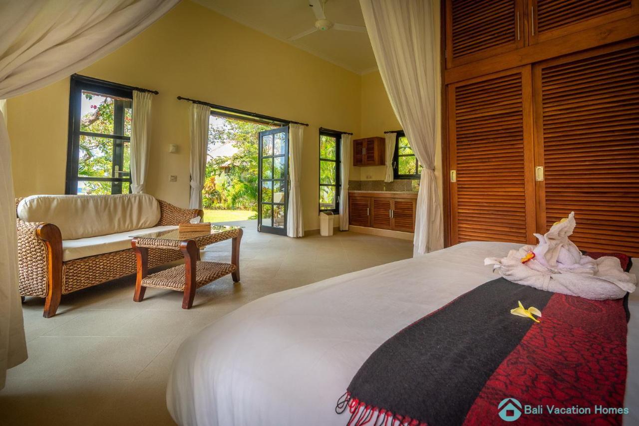 Villa Namaste - Beachfront At Lovina 10P, Pool, Bbq Banjar  Ngoại thất bức ảnh